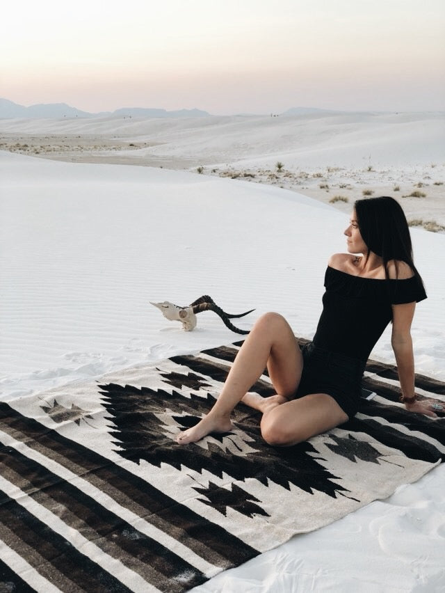 WOLF PACK BLANKET